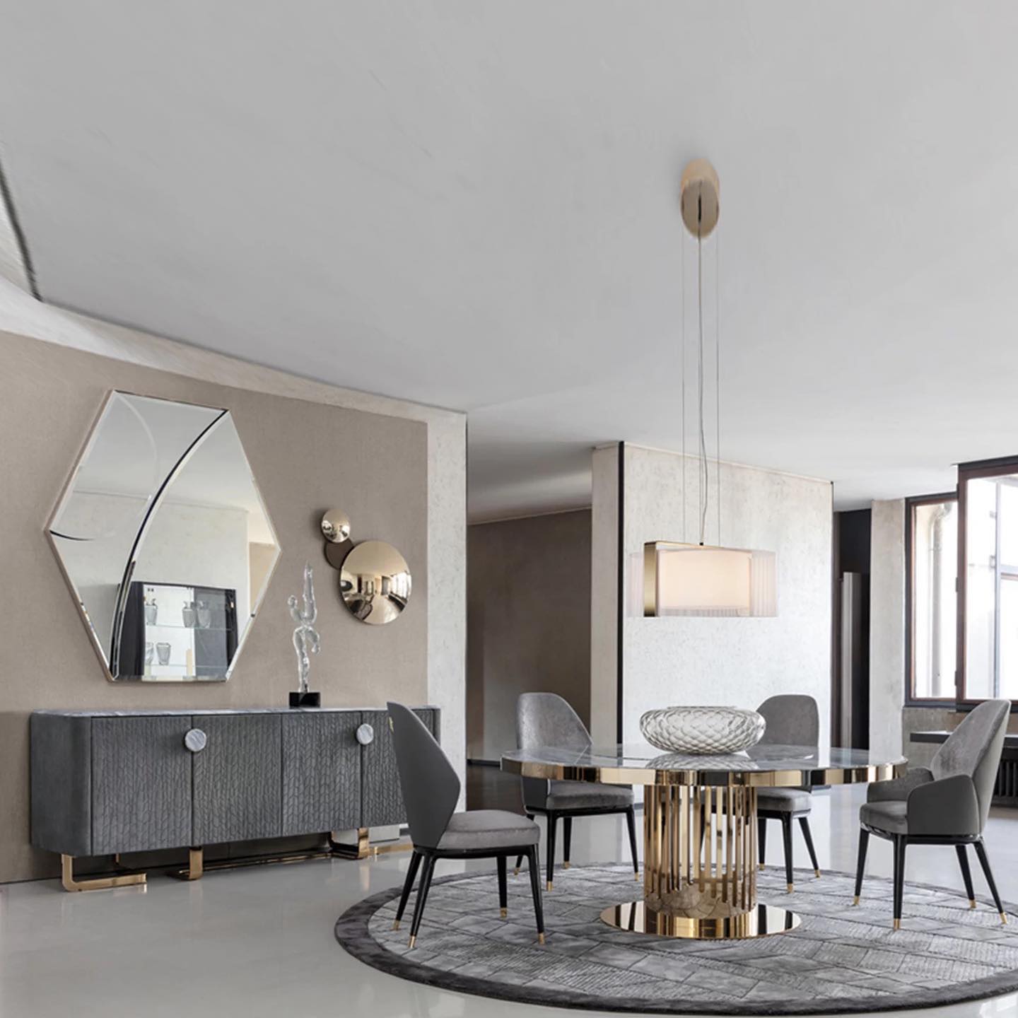 Stripy Base Round Dining Table