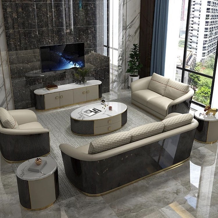 Lounge 135