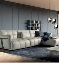 Lounge 83