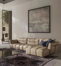 Lounge 83