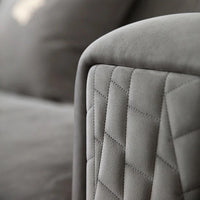 Lounge 81