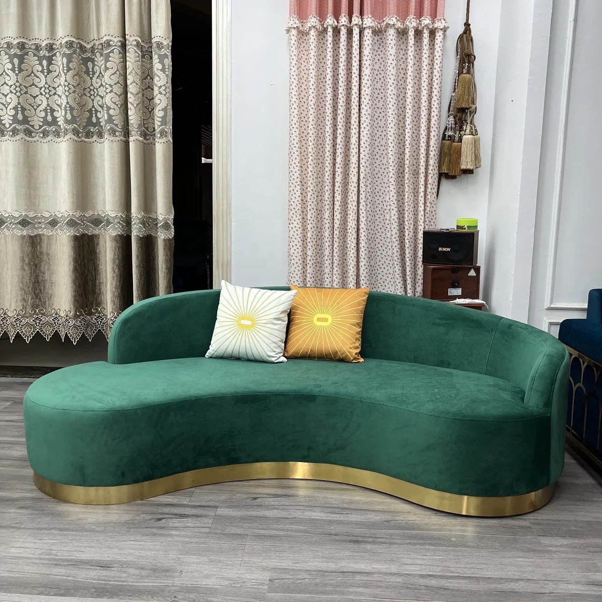 Lounge 80