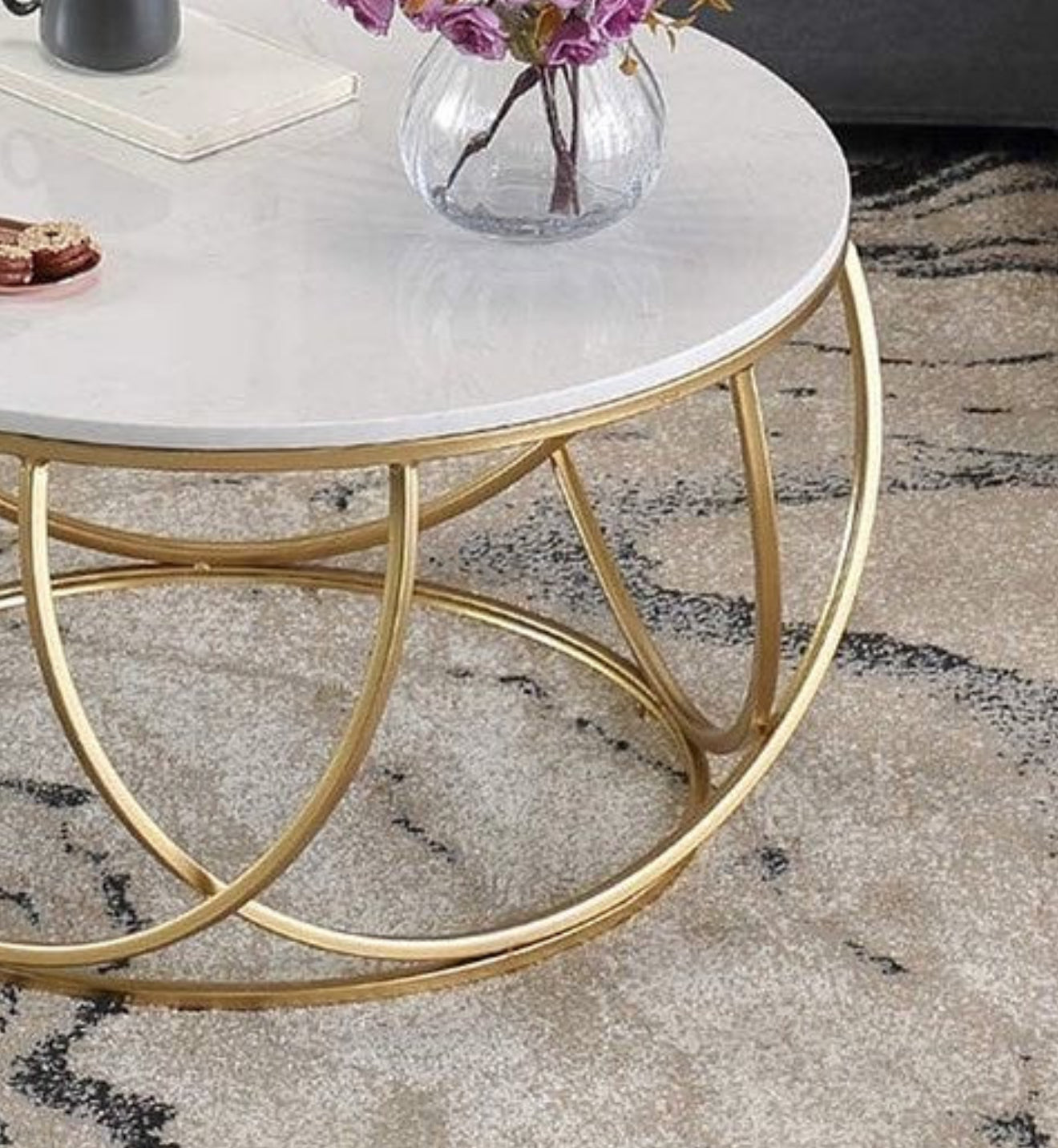ZIKA Round Wavy Base Coffee Table